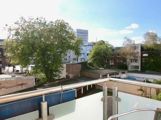 Gemütlich möblierte Wohnung mit Balkon am Zülpicher Platz – zeitwohnen.de