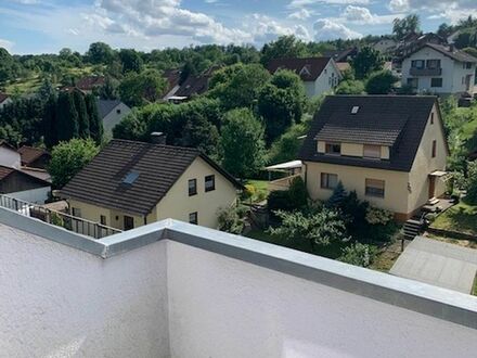 Helle 1,5 ZKB-Wohnung mit Balkon
vermietet wird nur an Berufstätige mit festem ...