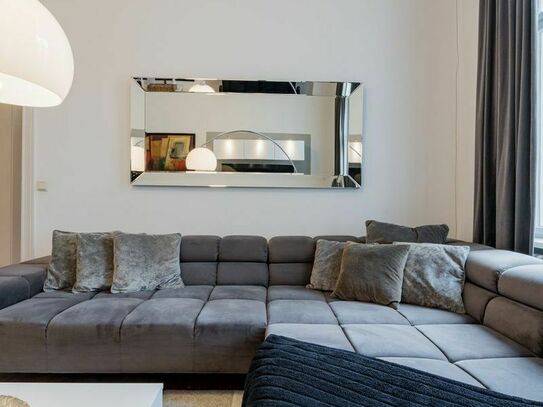 CENTRAL APARTMENT KU'DAMM WITH DESIGNER FUTURE, Berlin - Amsterdam Apartments for Rent