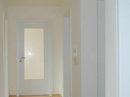 Schöne 3,5 ZKB-Wohnung mit Balkon 
vemietet wird nur an Berufstätige mit festem ...