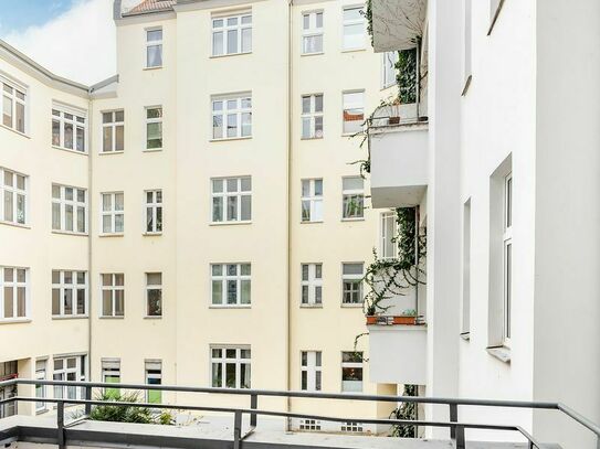 Beautiful modernised flat in Charlottenburg