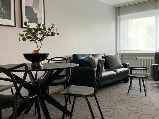 Wonderful, spacious 2 room apartment (Cologne), including cleaning service and balcony, Koln - Amsterdam Apartments for…