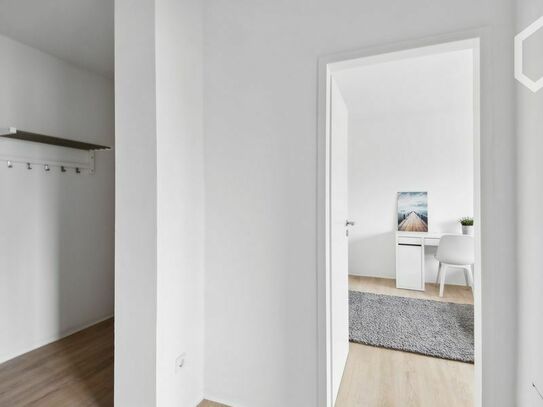 Co-Living: A bright, very modern and new quality furnished shared apartment close to Alster