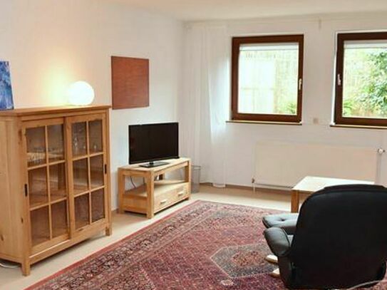 Isernhagen, Bright and friendly furnished basement apartment in Altwarmbüchen