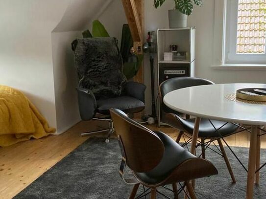 Charming 1.5 room apartment on the top floor (roof) of an Art Nouveau villa at Alsterpark