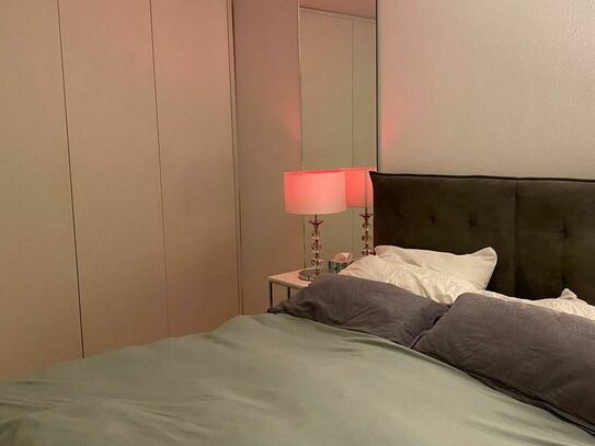 Modern design apartment in Munich's trendy district - centrally located, but very quiet!