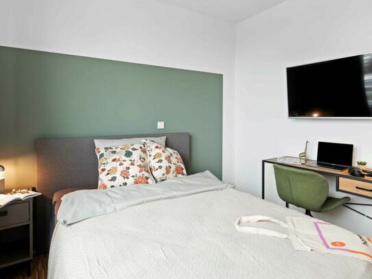 Comfy double bedroom in Sendling-Westpark