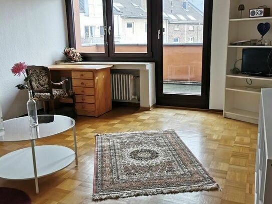 Bright 2 room apartment with balcony within walking distance to the Medienhafen, Dusseldorf - Amsterdam Apartments for…