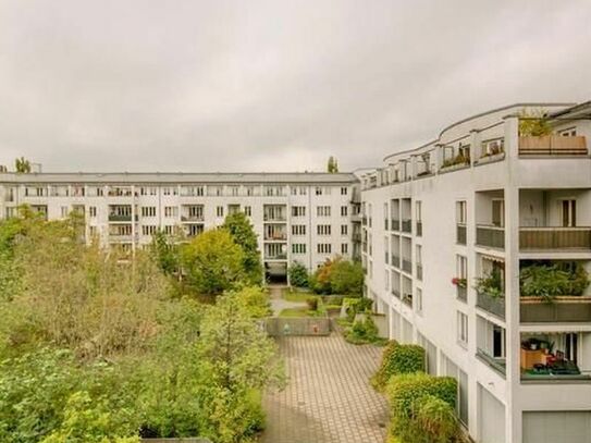 Möbliert: Schöne möblierte Wohnung in Oberföhring