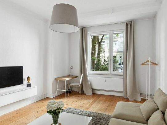 Renovated old building apartment in the heart of Winterhude (Hamburg)
