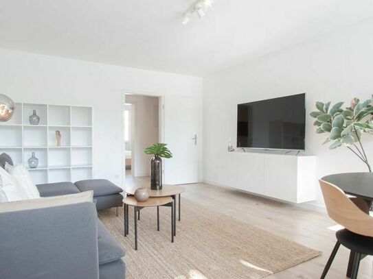 *****Dreamy 3 room flat with large sunny balcony*****, Dusseldorf - Amsterdam Apartments for Rent