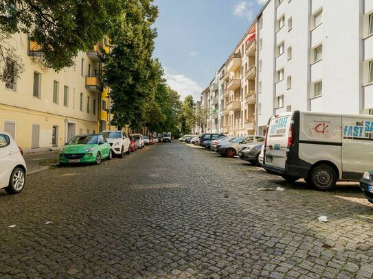 Quiet, neat home with balcony in vibrant neighbourhood, Berlin - Amsterdam Apartments for Rent