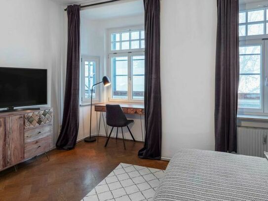 Modern and bright room in the heart of Munich