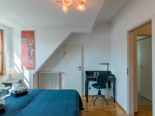 Lovingly furnished business apartment with roof terrace in the villa district of Alt-Hohenschönhausen (Berlin)