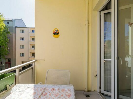 Beautiful Apartment With Balcony Located Directly Across From Charlottenburg Palace, Berlin - Amsterdam Apartments for…