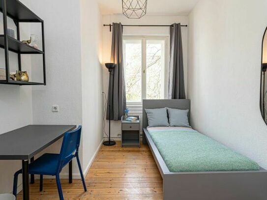 SHARED LIVING: Pretty & neat apartment located in Britz