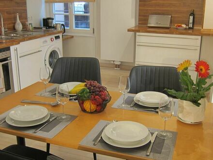 TOP-location! 3 room-apartment in historic center, private parking - university, clinics by foot