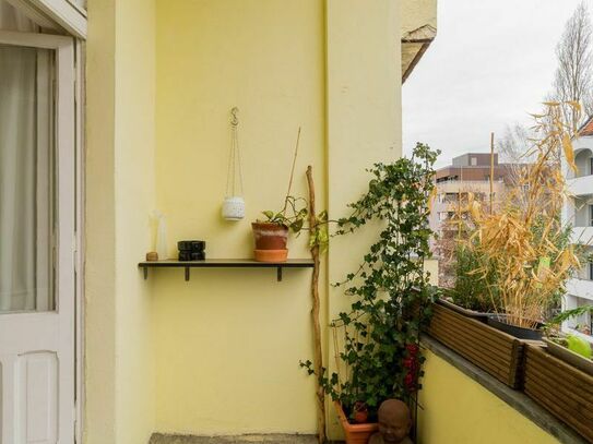 Bright, spacious 1 room apartment from the Wilhelminian period, with balcony!, Berlin - Amsterdam Apartments for Rent