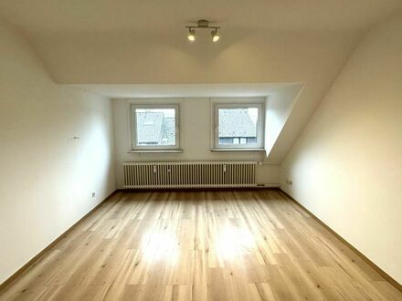Frisch renovierte 3,5-Zimmer Wohnung mit hochwertigem Parkettboden in Bottrop-Lehmkuhle