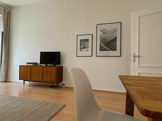 Modern, spacious Altbau home in prime Location, Berlin - Amsterdam Apartments for Rent