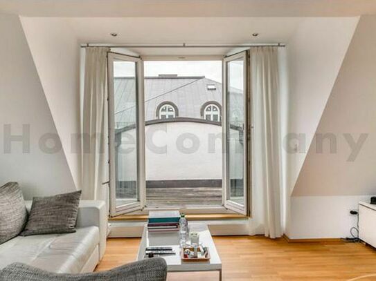 Exclusive furnished 2-room attic flat with balcony and small roof terrace in a great location at Wiener Platz in Haidha…