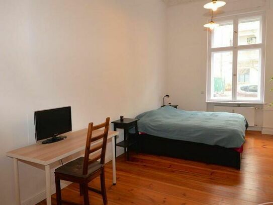 Bright one bedroom apartment in Schöneberg, furnished