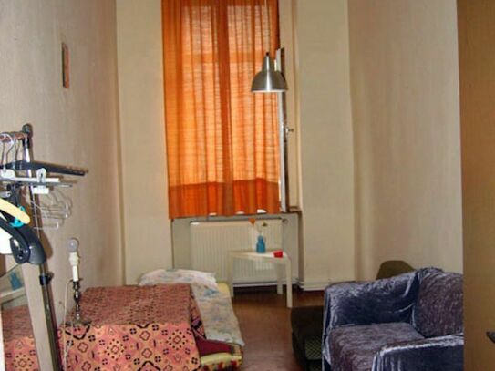 Comfy single bedroom in a 5-bedroom flat, not far from the Universität der Künste Berlin