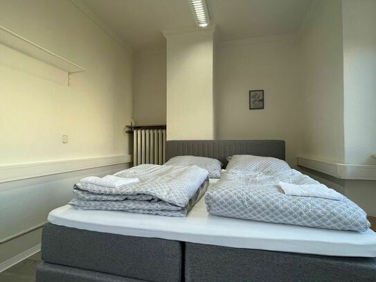 Simplex Apartments: spacious apartment, Karlsruhe near "Ettlinger Tor", Karlsruhe - Amsterdam Apartments for Rent