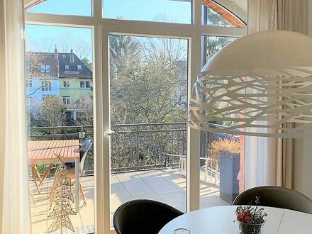 FREI: Rarität in Waldhausen! Exklusive Bel Etage in sanierter Altbauvilla mit 2 Balkonen