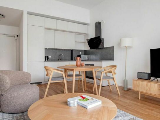 Prenzlauer Berg 2br, fully equipped & furnished