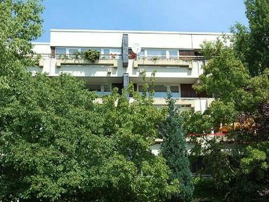 Großzügig geschnittene Wohnung im Herzen von Bonn-Tannenbusch