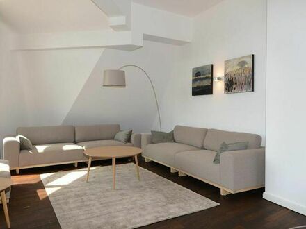 Spacious 5 room apartment in a central location in Charlottenburg, furnished