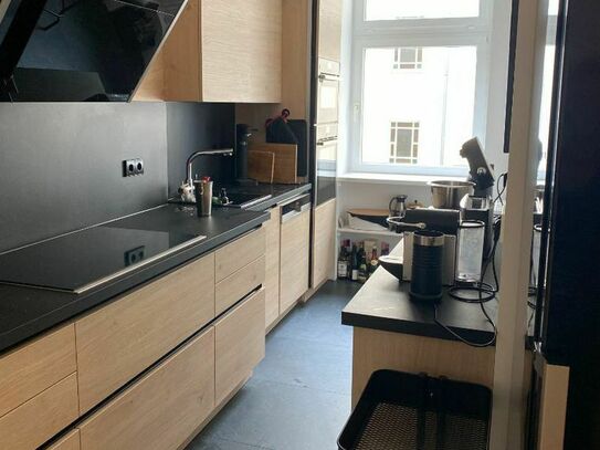 Bright 1 br apt. with high tech, gym equipment and art, Berlin - Amsterdam Apartments for Rent