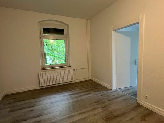 3-Zimmer-Wohnung ( 2. OG ) in Duisburg - Meiderich zu vermieten