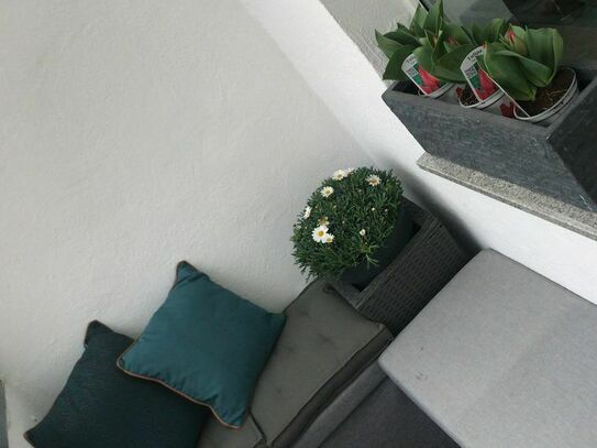 Stylishly furnished 2-room apartment with balcony in Düsseldorf