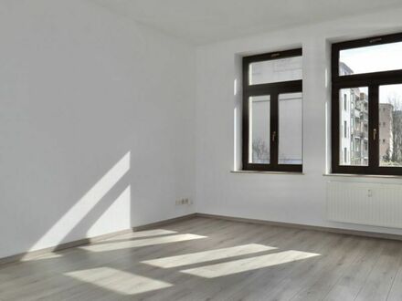 Schloßchemnitz • 2-Zimmer • Mietwohnung • individuell • Balkon • perfekte Lage ID: 1906