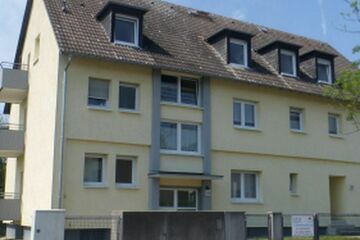 TOP gepflegte 1 Zimmerwohnung mit EBK, Tageslichtduschbad und Balkon in 60435 Berkersheim zu mieten