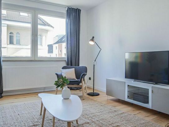 Gorgeous, spacious suite in Düsseldorf, Dusseldorf - Amsterdam Apartments for Rent
