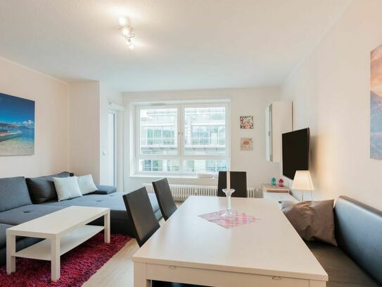 Great & charming 4 rooms with balcony in Hohenfelde - central, close to central station