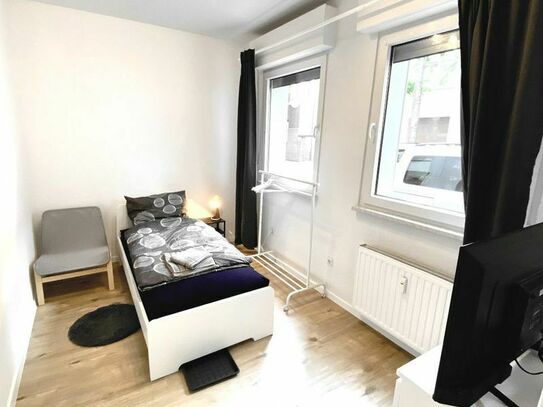 #VAZ Apartments DU01 |Kitchen | Free WiFi |Parking, Duisburg - Amsterdam Apartments for Rent