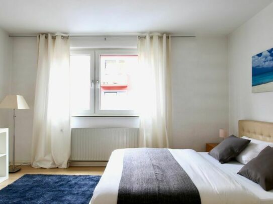 Perfekt Wohnen in Köln-Ehrenfeld: Möbliertes Apartment mit Balkon – zeitwohnen.de