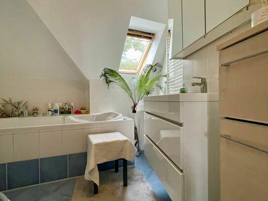 Berlin by the water: Bright 130m2 maisonette with lake view, only 25min to Berlin centre