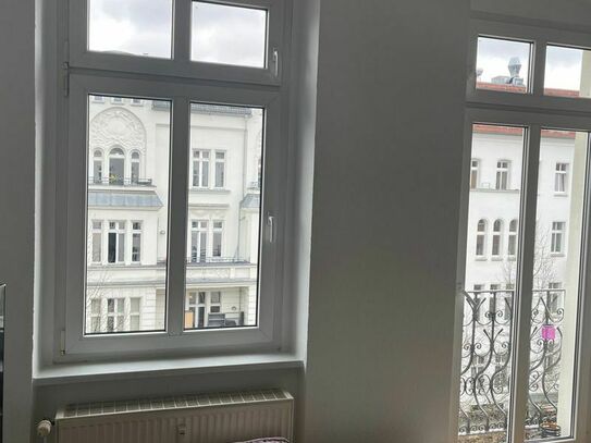 Attractive modernized apartment with old building flair in best location in Friedrichshain, Berlin - Amsterdam Apartmen…