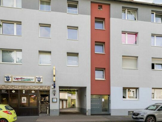 Central designer flat on top floor, close to city center and Cologne fair, Koln - Amsterdam Apartments for Rent