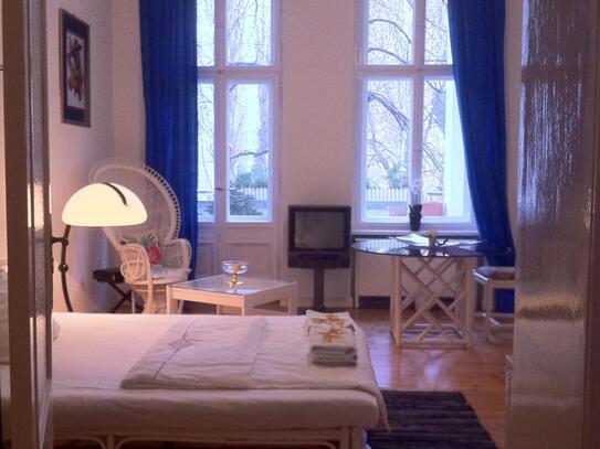 Comfy double bedroom close to U Hohenzollernplatz metro station