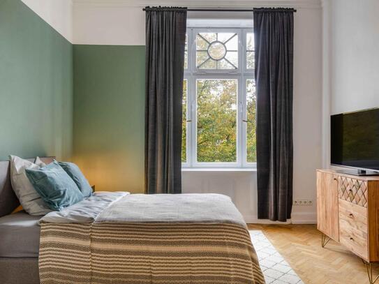 Spacious double bedroom in Hamburg