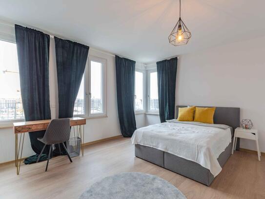 Spacious double bedroom in Mitte