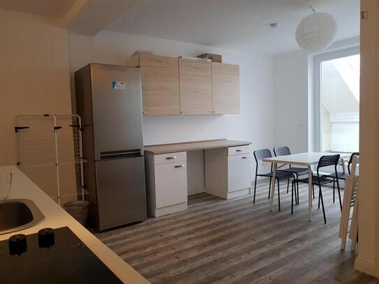 Bed in a 4-bed dorm, in a 5-bedroom flat in Moabit