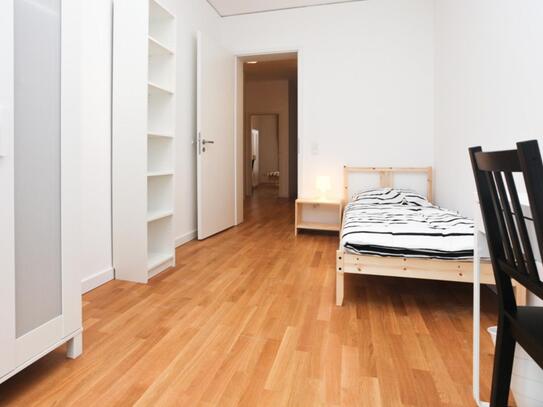 Neat single bedroom near the Ostbahnhof train station