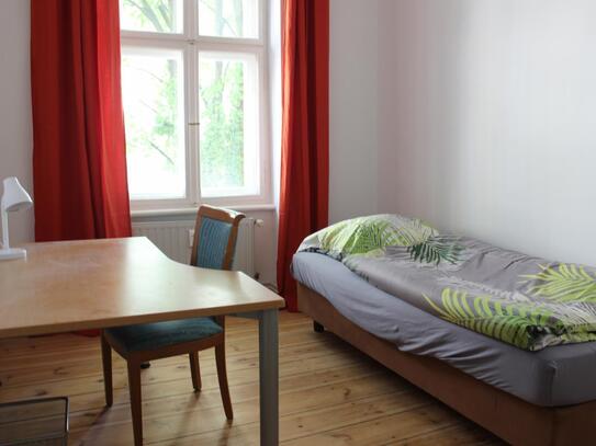 Delightful single bedroom near the Boddinstraße metro